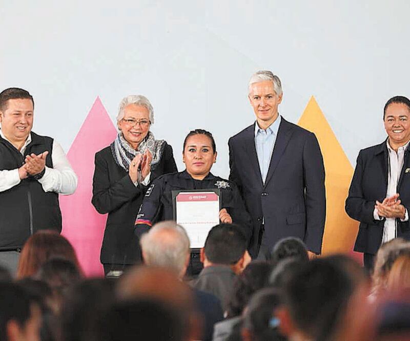 A la presentación del programa de protección para mujeres acudieron la secretaria de Gobierno, Olga Sánchez, y el gobernador Alfredo del Mazo. Foto/ESPECIAL