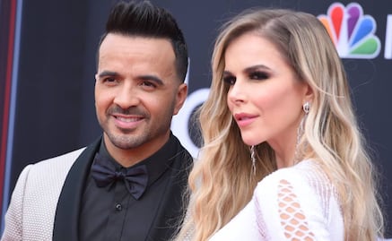 Desfilan famosos antes de los Billboard 2018