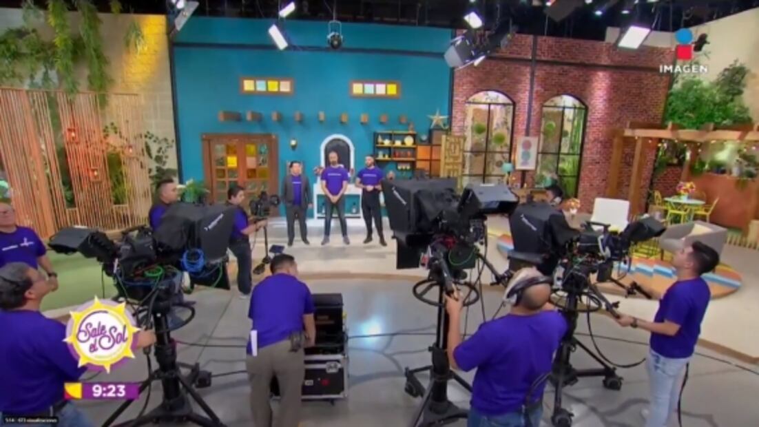 "Sale el Sol", con un día sin mujeres y playeras moradas