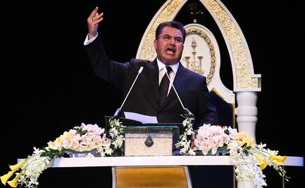 Bellas Artes and the fallen apostle of The Light of the World Church