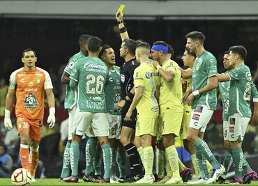 Club León y el jugador Lucas Romero aceptan disculpa del árbitro Fernando Hernández: “Tienes nuestro apoyo”