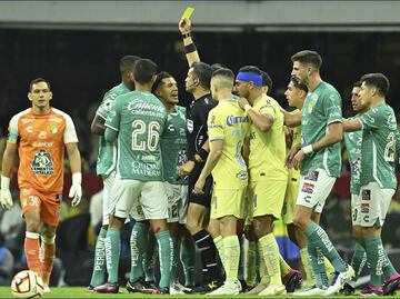 Club León y el jugador Lucas Romero aceptan disculpa del árbitro Fernando Hernández: “Tienes nuestro apoyo”