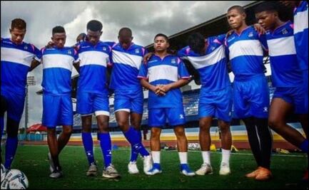 El pobre salario que reciben los futbolistas en Panamá
