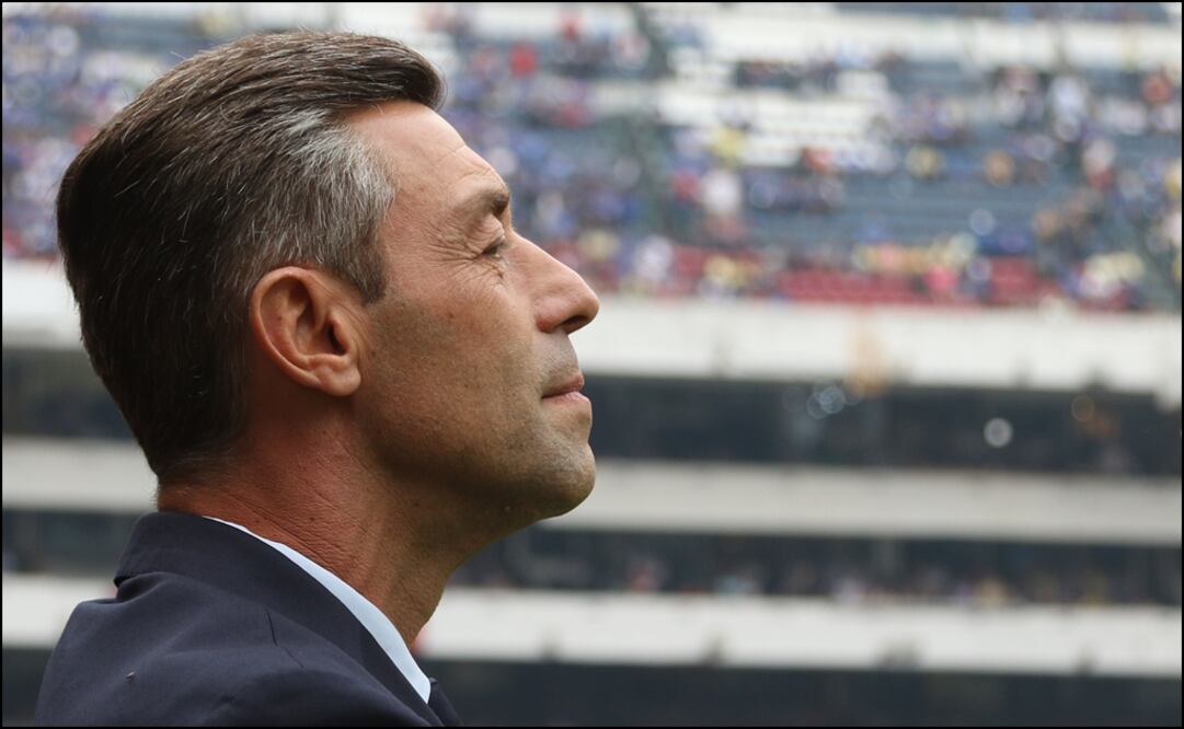 Pedro Caixinha se tiene que ir