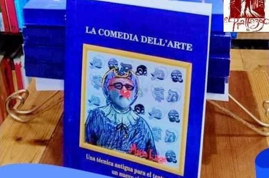 Mario Lage publica una obra donde da cátedra de teatro.
Foto: Facebook