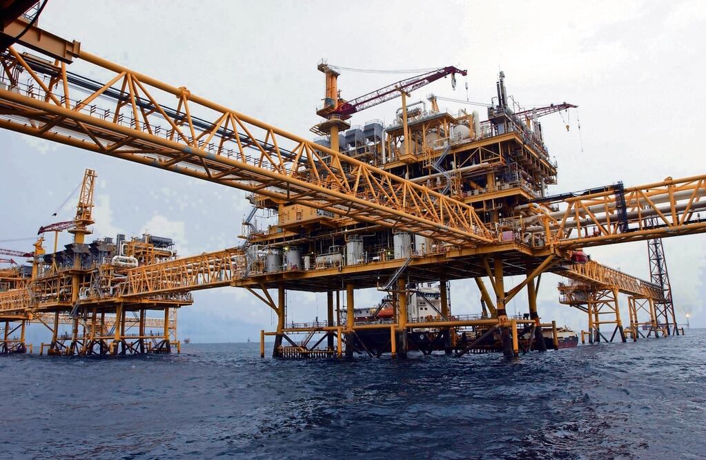 Pemex reportó que por el incendio en julio cerraron un día pozos de la sonda de Campeche. Foto: Archivo | El Universal