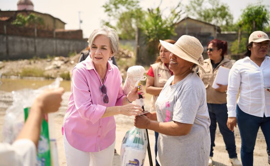 María de Villarreal lidera apoyo en Reynosa, distribuye auxilio a víctimas de las tormentas. (31/03/25) Foto: Especial