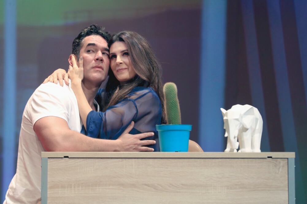 Los actores muestran las vicisitudes que enfrenta una pareja. Foto: IRVIN OLIVARES. EL UNIVERSAL