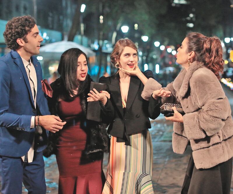 La actriz interpreta a una mujer cuyo prometido le fue infiel, y de cómo gracias a su grupo de amigos, superará esta etapa. Sony Channel  