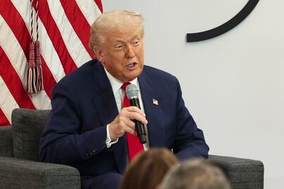 Trump acusa a medios de comunicación de EU de ser “corruptos” e “ilegales”; “escriben 97.6% de cosas malas sobre mí”
