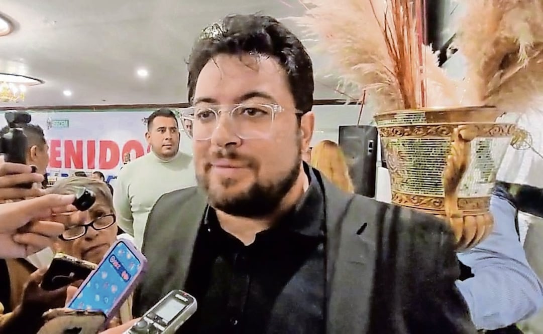 Isaac Montoya, alcalde de Naucalpan, se reunió con empresarios. Foto: Especial
