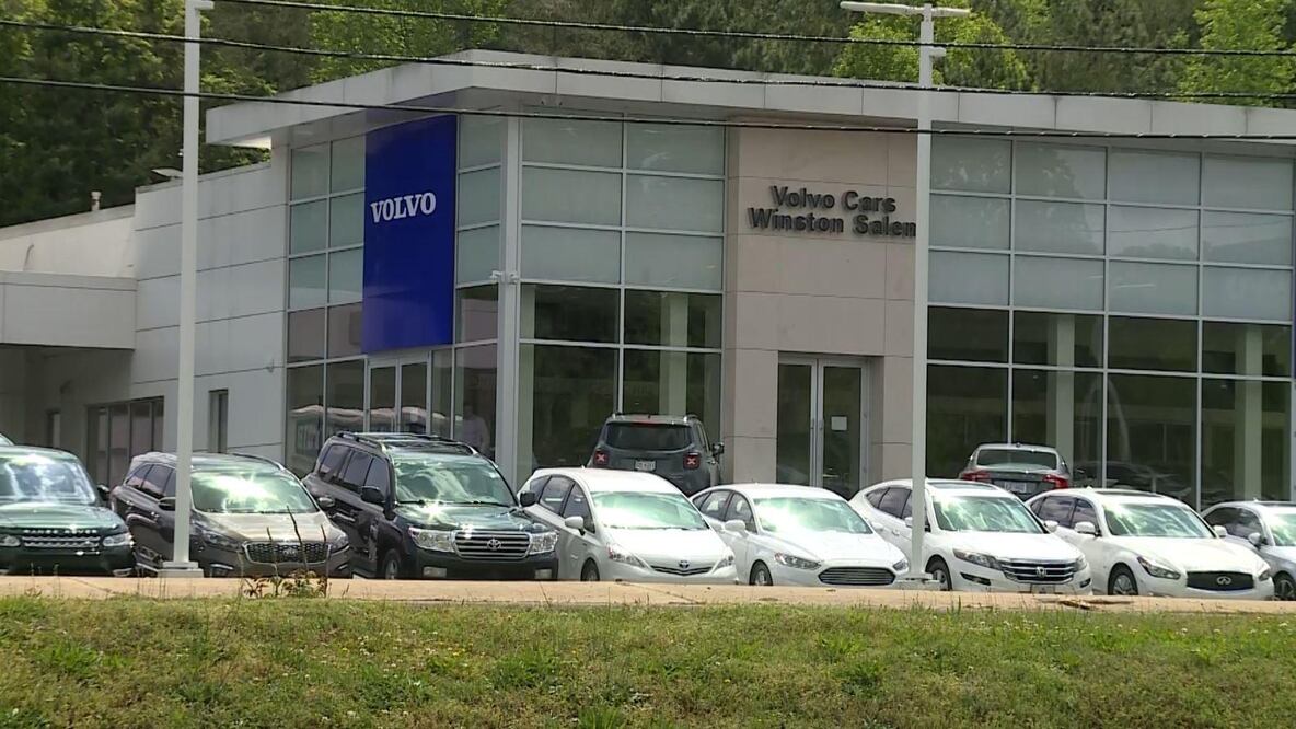 Menores roban 46 autos en Carolina del Norte