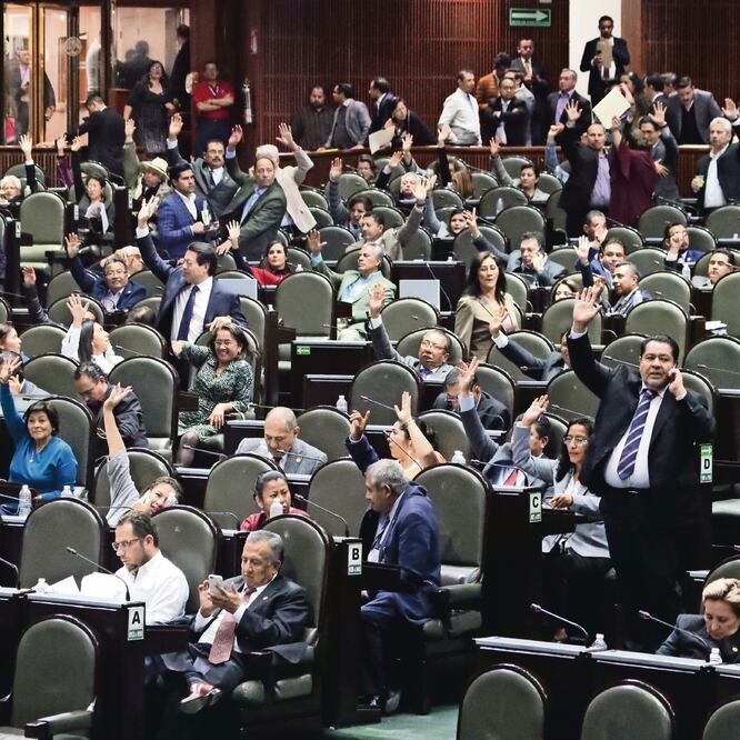 Para la discusión sobre la Ley de Ingresos en la Cámara de Diputados asistirá la titular del SAT, Margarita Ríos Farjat, anunció el perredista Antonio Ortega. Foto: ARCHIVO EL UNIVERSAL