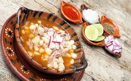 Alimentos con más calorías que un pozole