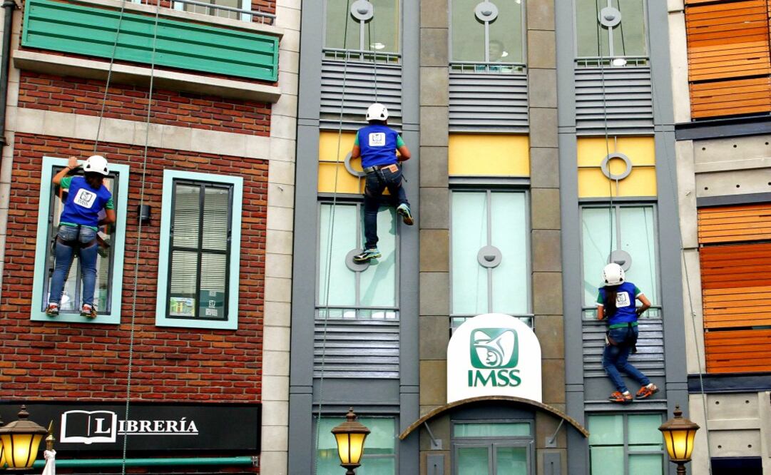 Noches de amigos en Kidzania, donde se recrean 90 establecimientos para jugar a "trabajar". (Foto:Archivo El Universal)
