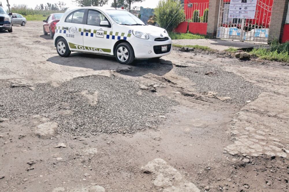 El alcalde de Toluca, Fernando Zamora, declaró en agosto que para no gastar las calles “se debería dejar de circular o no vivir en el centro de Toluca”. (JORGE ALVARADO. EL UNIVERSAL)
