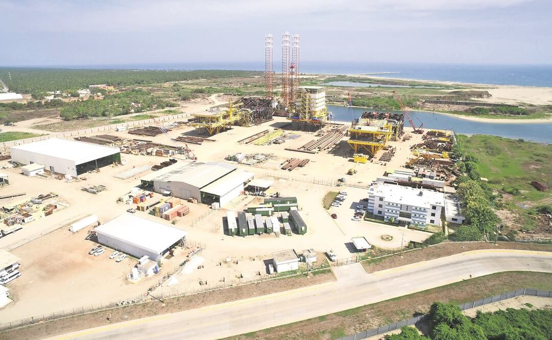 Los terrenos entregados a la Semar en Paraíso, Tabasco, ayudarán a establecer bases para resguardar y apoyar la vigilancia marina, cuando opere la nueva refinería Olmeca. Foto: Archivo/ EL UNIVERSAL.