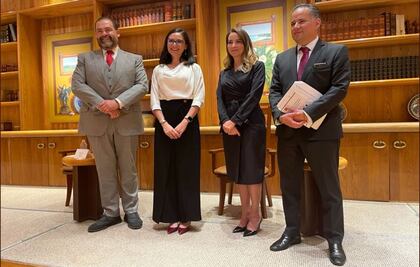 Santiago Nieto presenta con BBVA y la CNBV libro sobre prevención del lavado de dinero