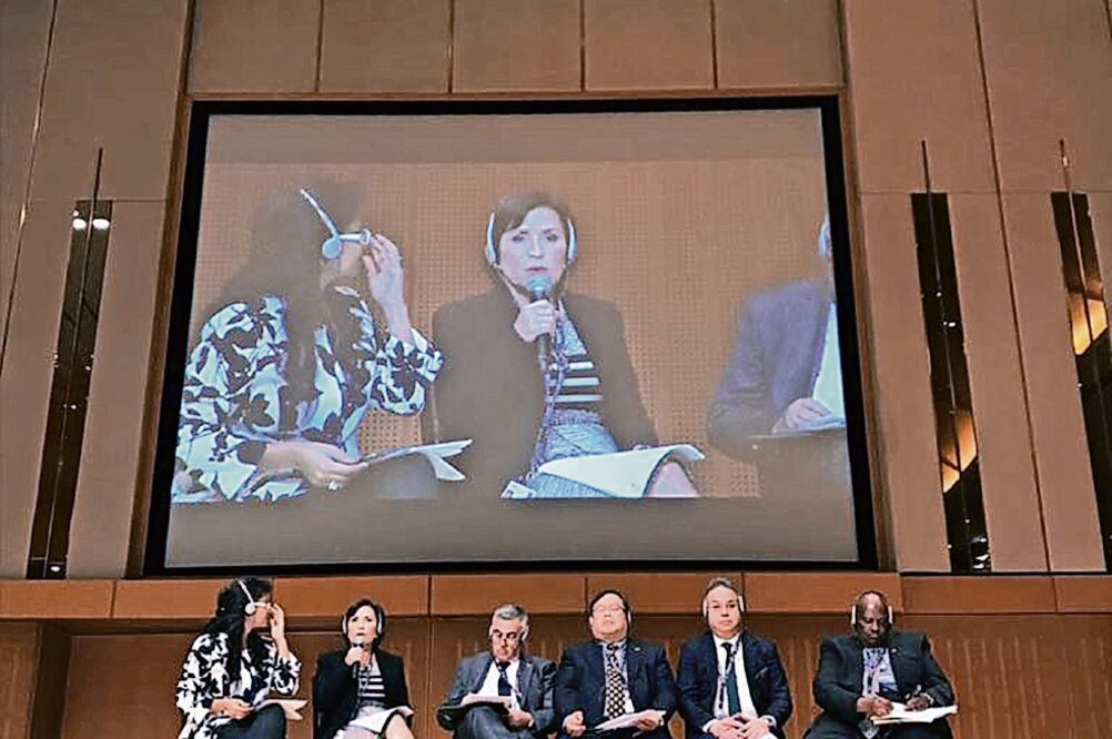 Rosario Robles, titular de la Sedatu (segunda de izq. a der.), afirmó que México está comprometido con los objetivos del Desarrollo Sostenible 2030. Foto: SEDATU