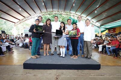 Impulsa gobierno preparación escolar