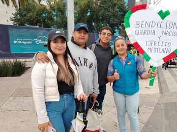 Familias comienzan a llegar a Reforma a la espera del Desfile Cívico Militar del 16 de septiembre