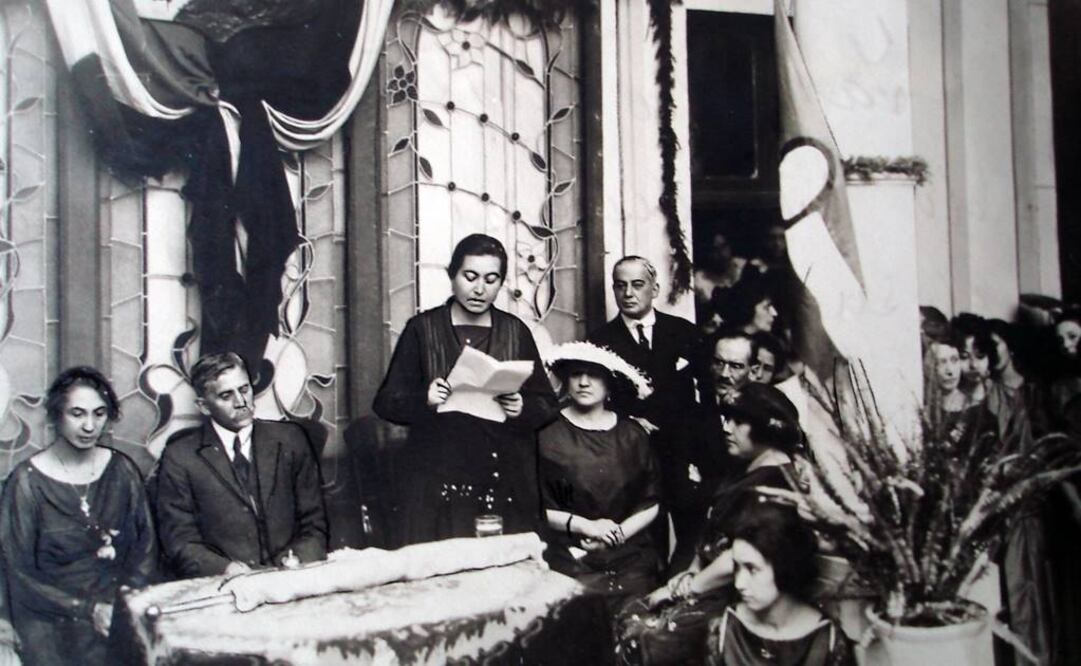 El texto permitirá a los lectores, tanto de lengua española como inglesa, puedan conocer y/o reencontrarse con Mistral. FOTO: Archivo.