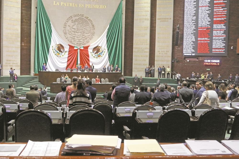 El banco UBS señaló que la abrumadora victoria de Morena probablemente será vista negativamente por el mercado, ya que plantea importantes cuestiones en torno al sistema de controles y contrapesos en el país. Foto: ARCHIVO EL UNIVERSAL