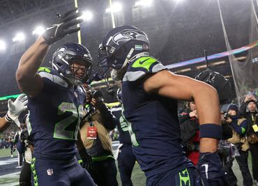 Seattle supera a las Eagles y pelean por meterse a los playoffs