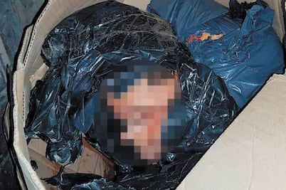 Abandonan cajas con restos humanos en Iztapalapa