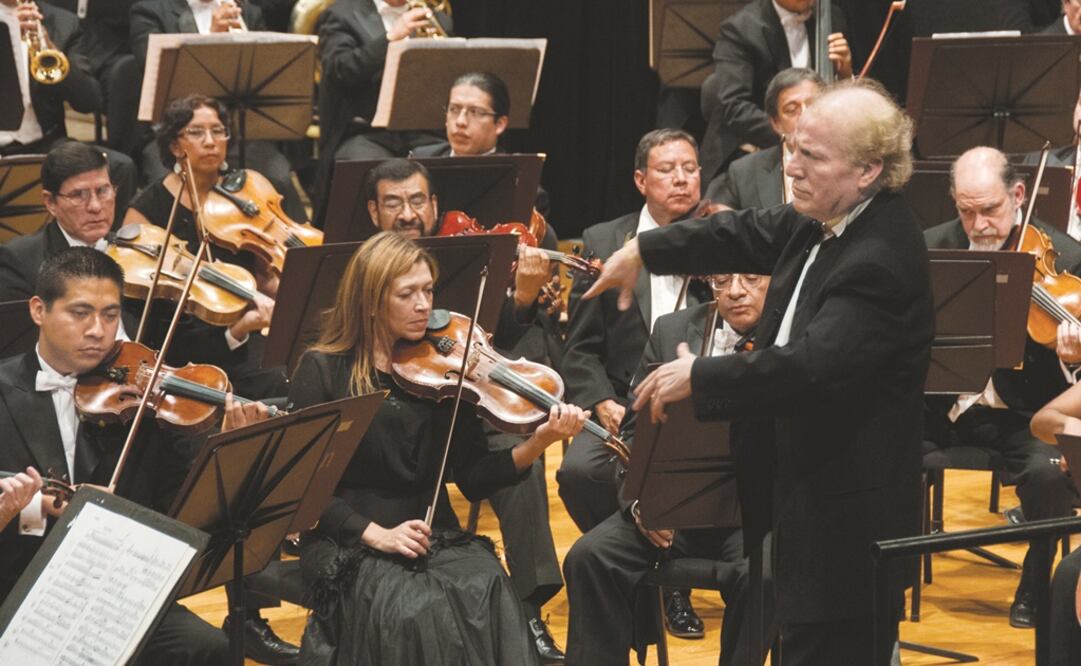 Concierto inaugural de la Orquesta Sinfonica del Instituto Politécnico Nacional con el director artístico Enrique Arturo Diemecke. (Archivo. EL UNIVERSAL)