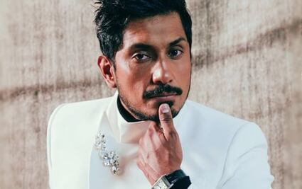 Tenoch Huerta tuitea en contra del Día de la Raza: "¿Le pedirían a los judíos que celebraran a Hitler?"