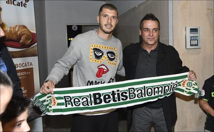 Guido Rodríguez llega a España para firmar con el Betis