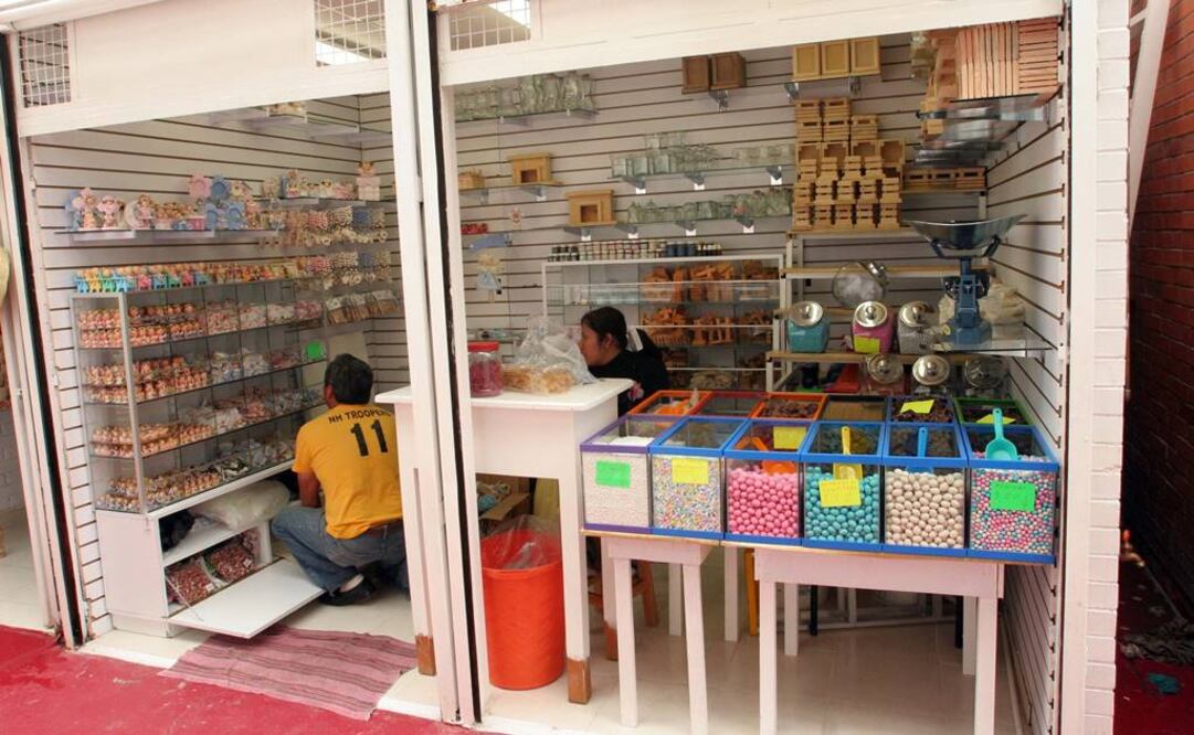 Inversión millonaria para ordenar ambulantes