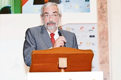 Reconoce la UNAM a defensores de migrantes en EU 