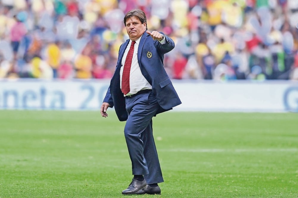 A Miguel Herrera le agrada el desempeño de la Selección (JAM MEDIA)