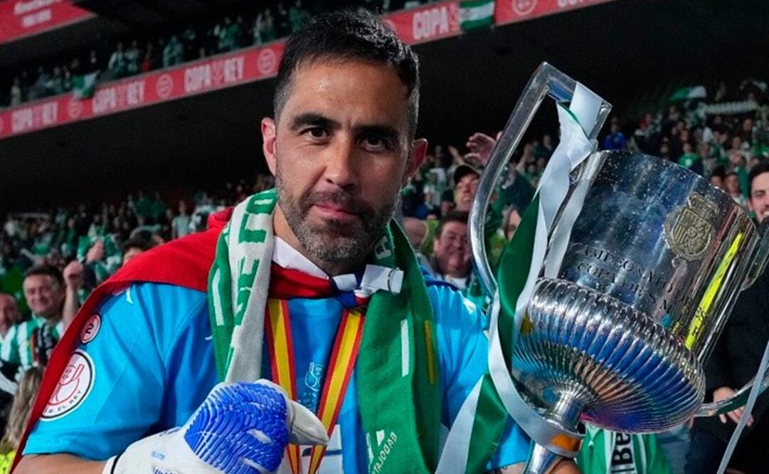 El portero Claudio Bravo anuncia su retiro del futbol profesional FOTO: X @C1audioBravo