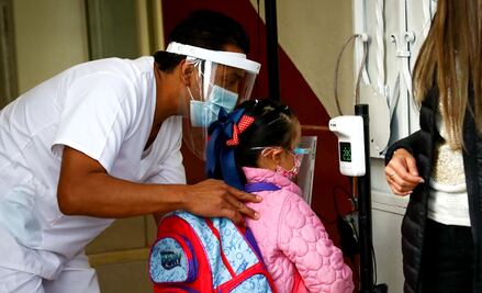 Al 2022, Sipinna reporta más de 244 mil contagios de Covid-19 entre menores de edad