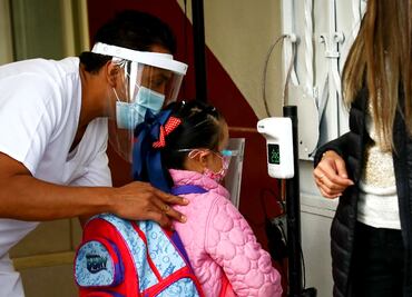 Al 2022, Sipinna reporta más de 244 mil contagios de Covid-19 entre menores de edad