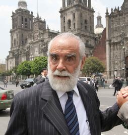 Pactar con el PRI antes de entregarle el país a un 'orate, psicópata y enfermo': Jefe Diego