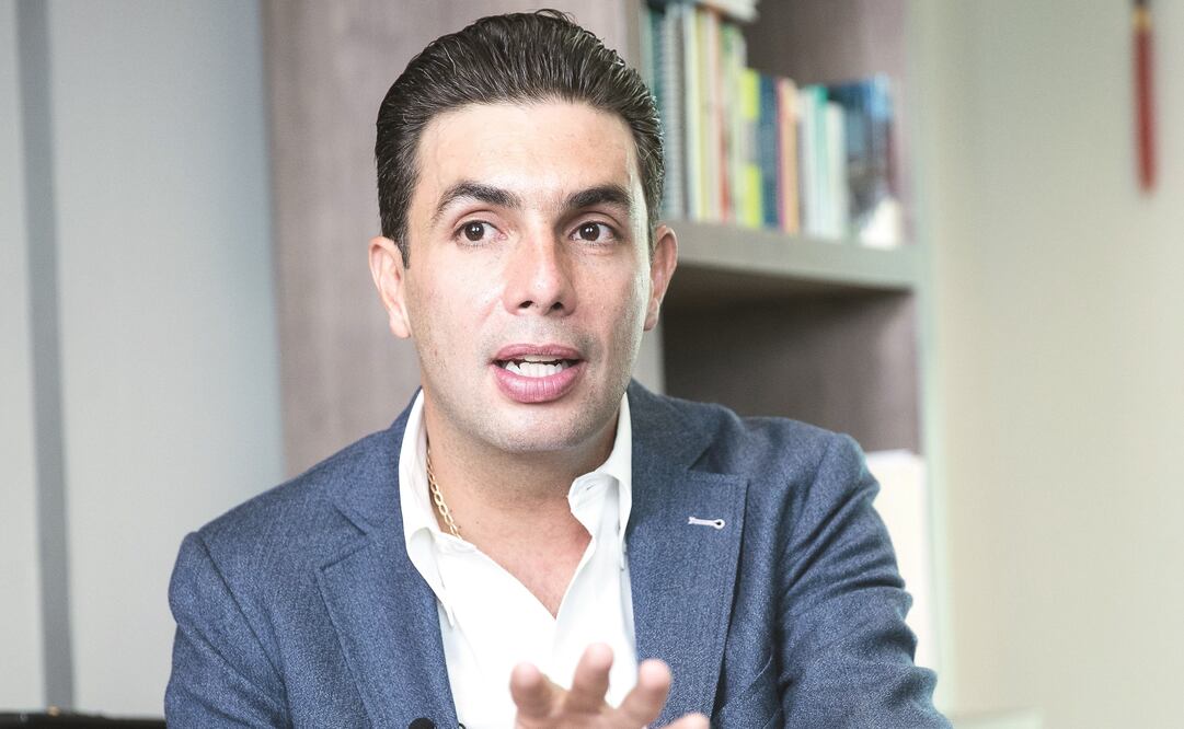 Jesús Sesma Suárez, líder del PVEM en San Lázaro. FOTO: GERMAN ESPINOSA. ELUNIVERSAL