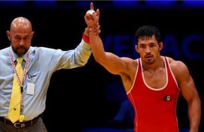 Federaciones utilizan a atletas para triangular recursos: Juan Ángel Escobar