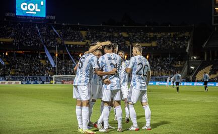 Argentina vence a Uruguay para prácticamente sellar su pase a Qatar 2022