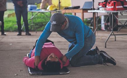 En Tultepec capacitan en primeros auxilios a pirotécnicos 