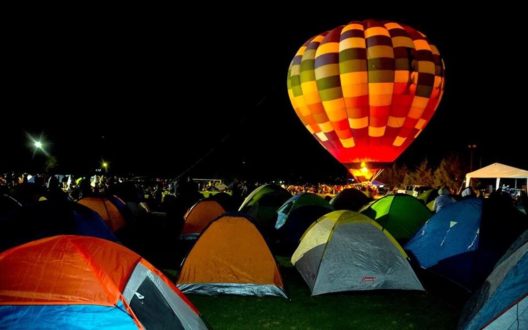 Una casa de campaña solo podrá tener 2 personas máximo. Foto: Noches Mágicas en Teotihuacán