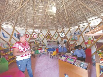 Materiales didácticos en lengua ombeayiüts