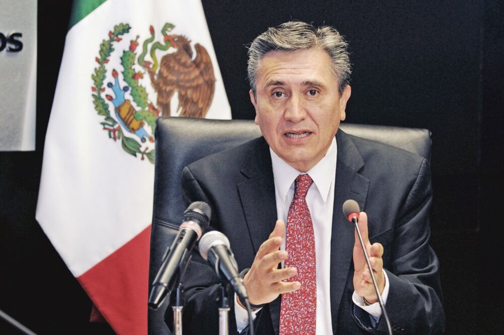 La CNDH, encabezada por Luis Raúl González Pérez, pidió a la Semar reparar el daño a las víctimas de los marinos. Foto: ARCHIVO EL UNIVERSAL