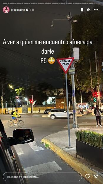 Bellakath afuera de Prepa 5