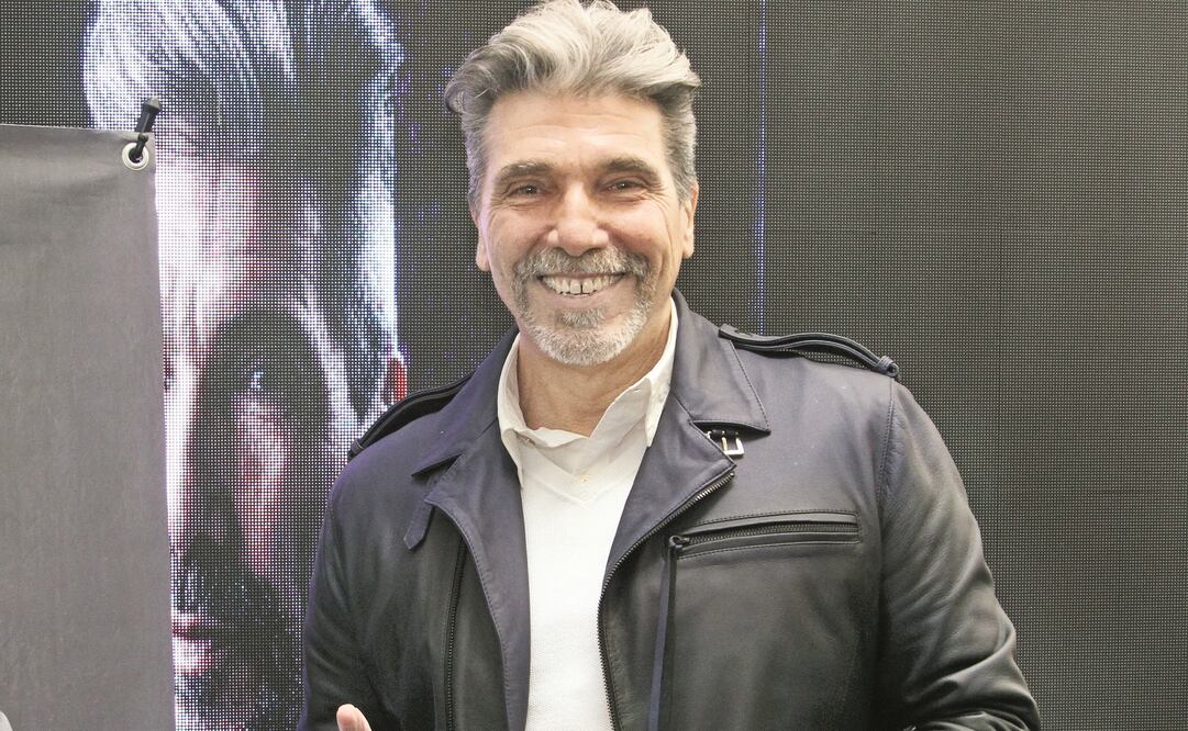 El cantante busca congeniar con el público joven. (CARLOS MEJÍA. EL UNIVERSAL)