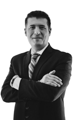 Adrián Alcalá Méndez