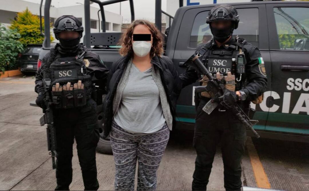 Foto: Especial/El Universidad/ SSC durante la detención de la esposa del directivo asesinado